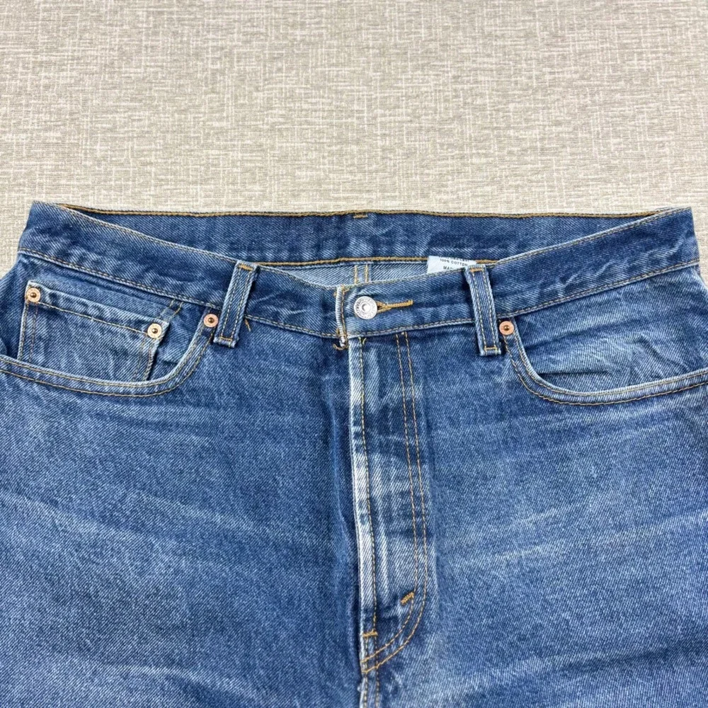 Vintage Levis 505 Mens 36x32 Distressed Jeans Thigh Faded Festival Denim